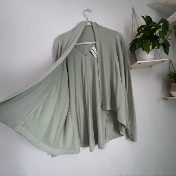 🩷 ATHLETA WOMEN'S OPAL GREEN LONG SLEEVE NIRVANA WRAP CARDIGAN SIZE MEDIUM - Picture 4 of 8